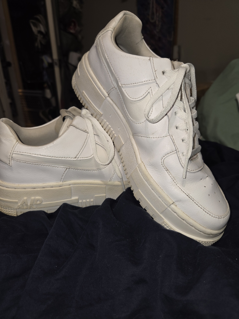 Nike Women’s White Leather Low-Top Sneakers